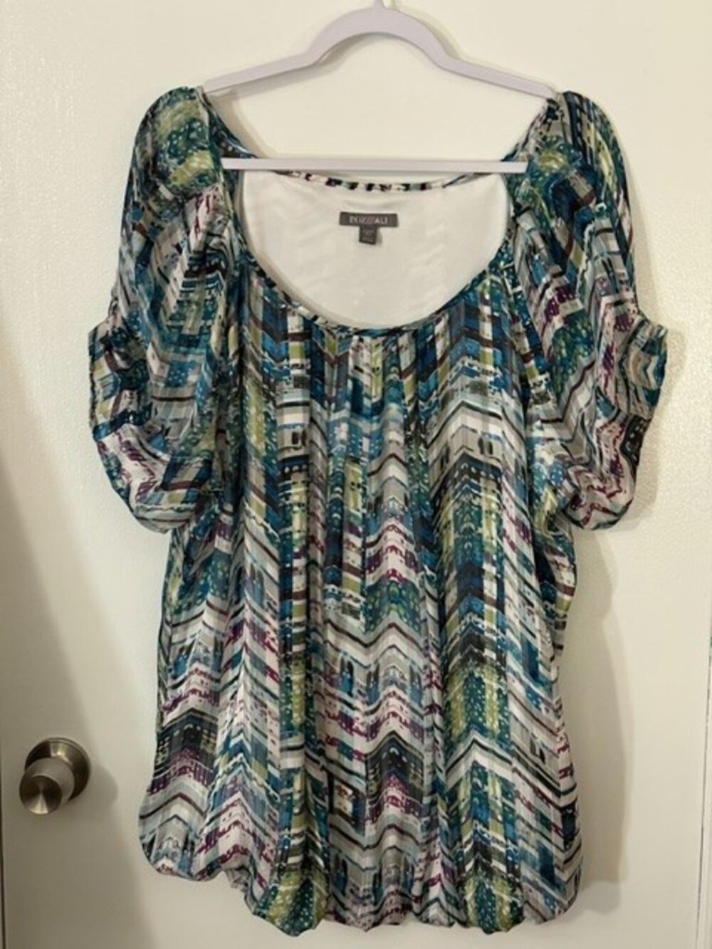 Roz & Ali Geometric Print Bubble Hem Blouse Size 3X